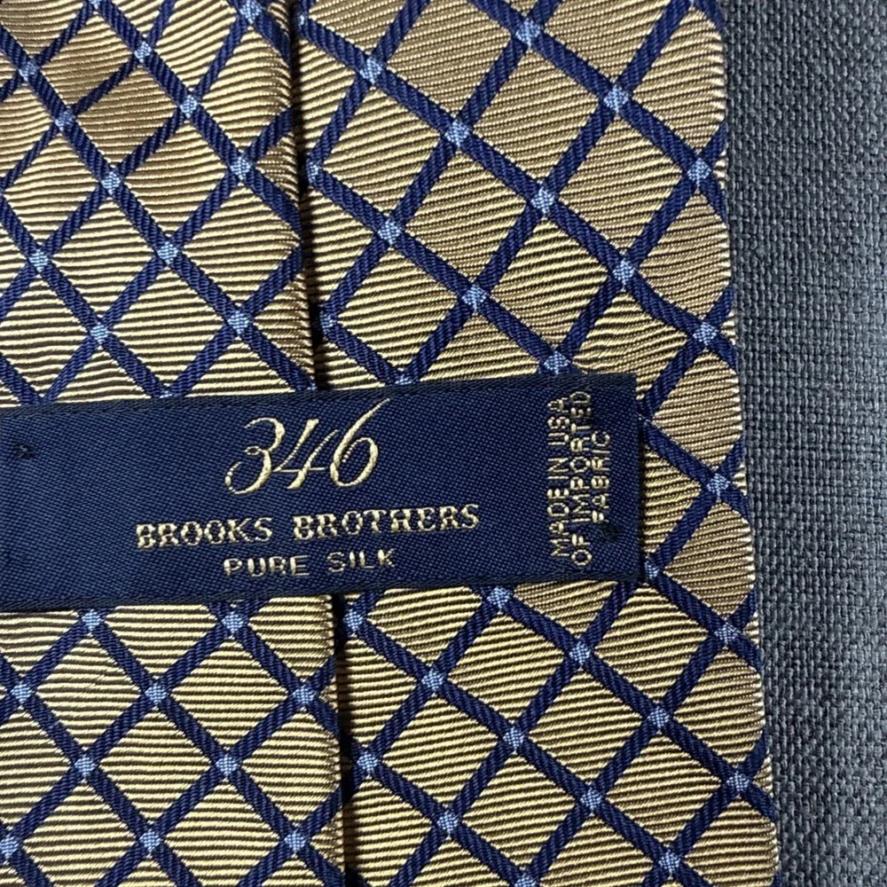 Brooks Brothers Silk Tie Diamond Lattice Pattern‎